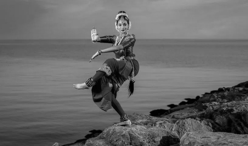 Nizamabad's Saanvi shines with Kuchipudi in Dubai