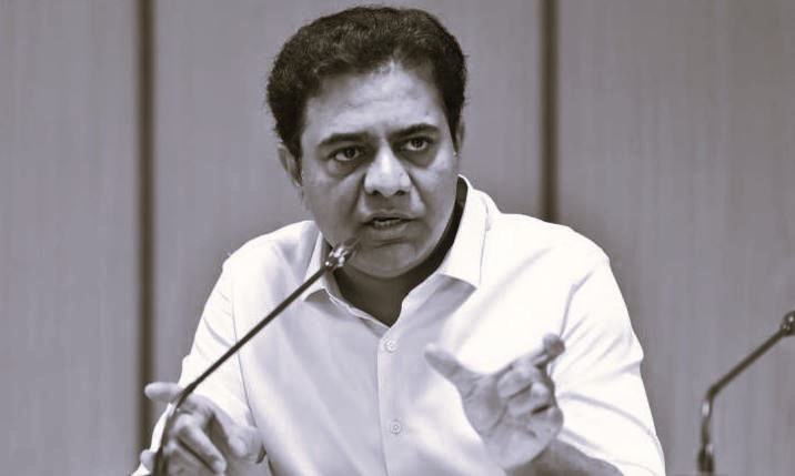 'Govt sleeping while people die', KTR slams Revanth