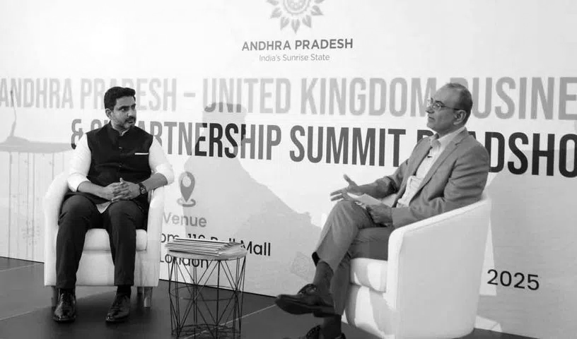 AP woos global investors with bold vision