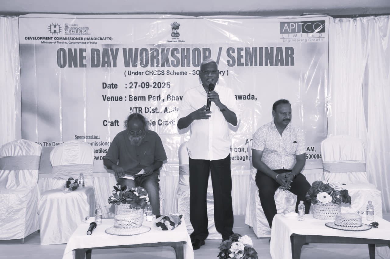 హస్త కళలను కాపాడుకోవాలి!