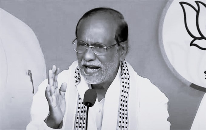 కాంగ్రెస్ కు బీసీలు బుద్ధి చెప్పాలి : బీజేపీ ఎంపీ లక్ష్మణ్