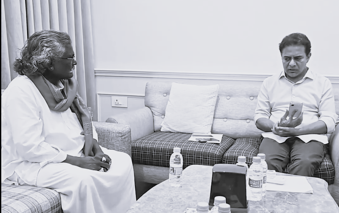 Padma Shri Mogulayya meets KTR