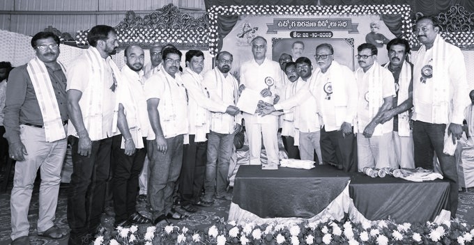 రేవంత్ రెడ్డి మాటల ఘనం – ఆచరణ శూన్యం!: హరీష్ రావు