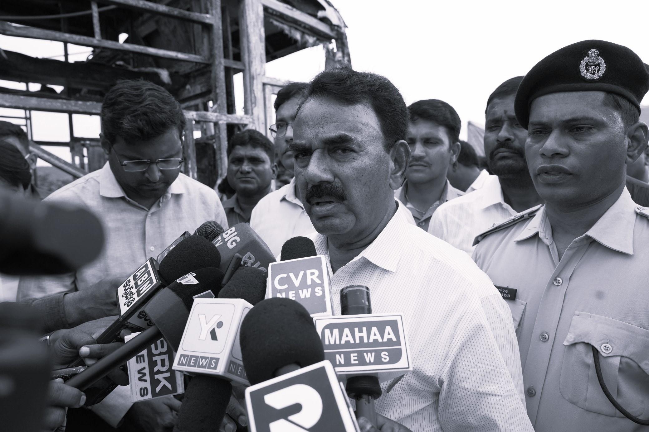 కర్నూలు బస్సు ప్రమాద బాధిత కుటుంబాలను ఆదుకుంటాం: మంత్రి జూపల్లి