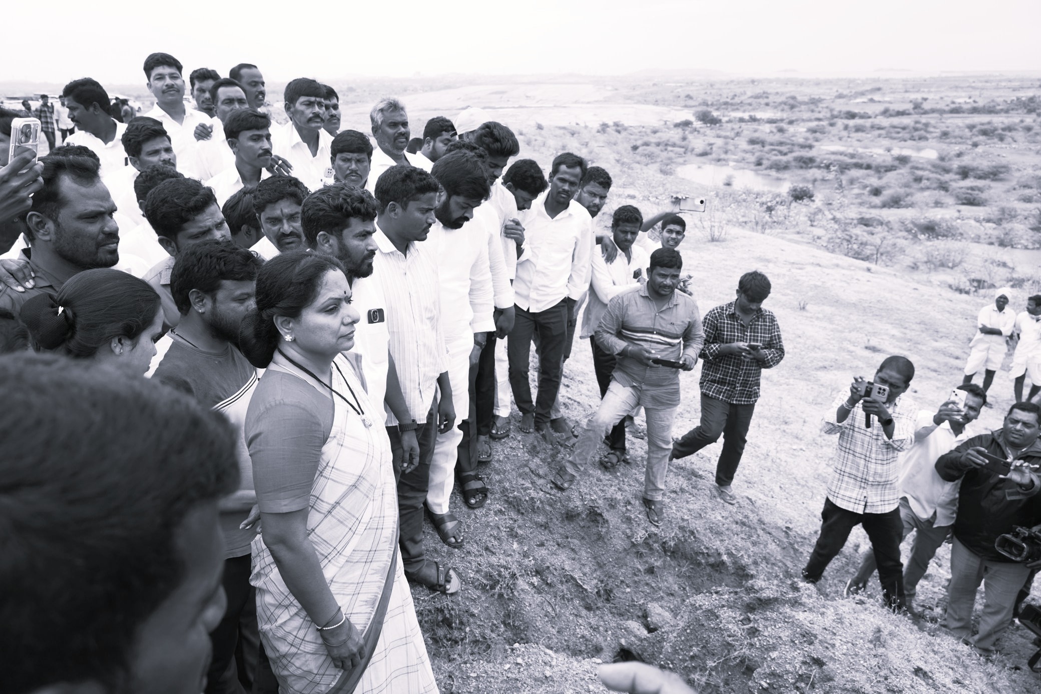ఉద్దండపూర్ రిజర్వాయర్ నిర్వాసిత రైతులకు అండగా ఉంటాం: కవిత