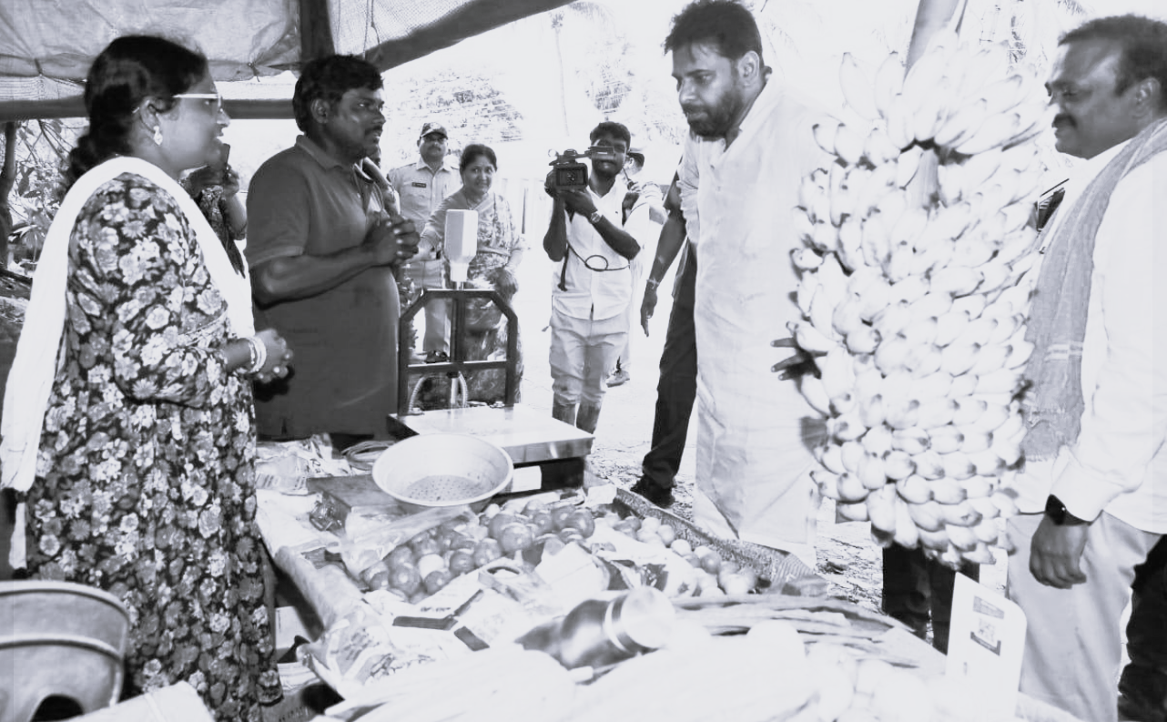 మొంథా తుపాను ప్రభావిత ప్రాంతాల్లో ముమ్మరంగా మంత్రుల పర్యటనలు