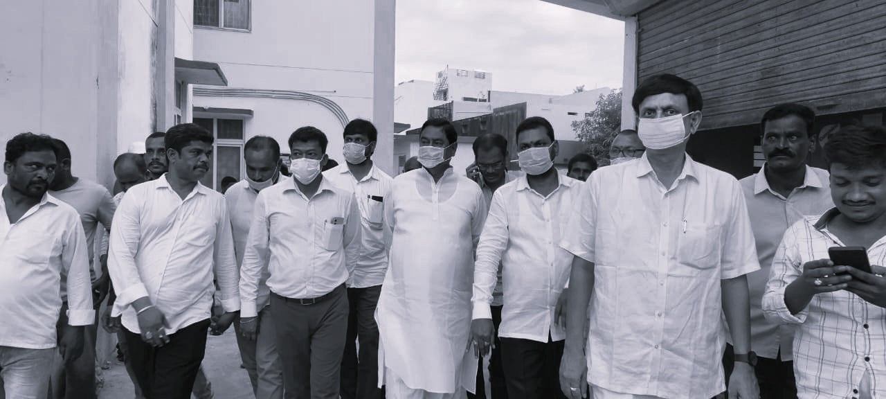 కాశీబుగ్గ తొక్కిసలాట ప్రభుత్వ వైఫల్యం: మాజీ మంత్రి ధర్మాన తీవ్ర విమర్శలు