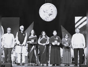రామన్ మెగసెసే అవార్డు అందుకున్న ‘ఎడ్యుకేట్ గర్ల్స్’