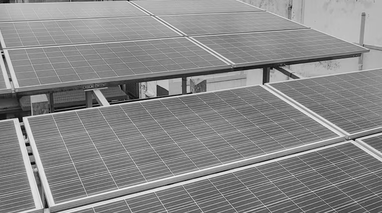 Solar power reaches isolated households in J&K