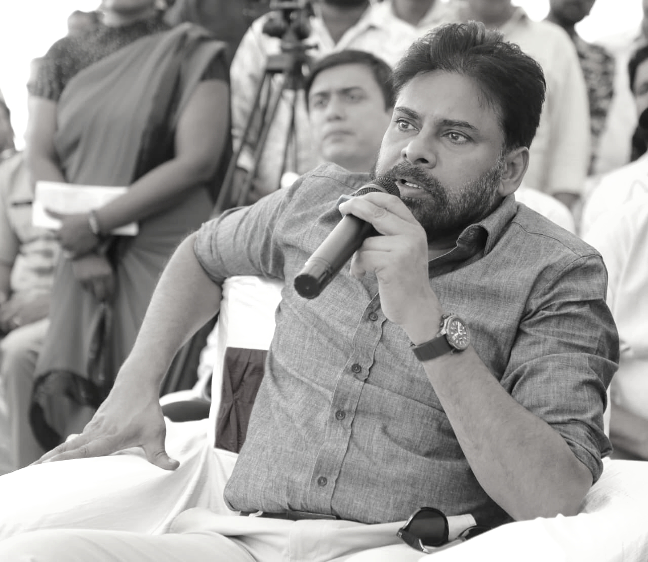 AP Deputy CM Lauds Red Sanders Probe, Invites Journalist for High-Level Discussion