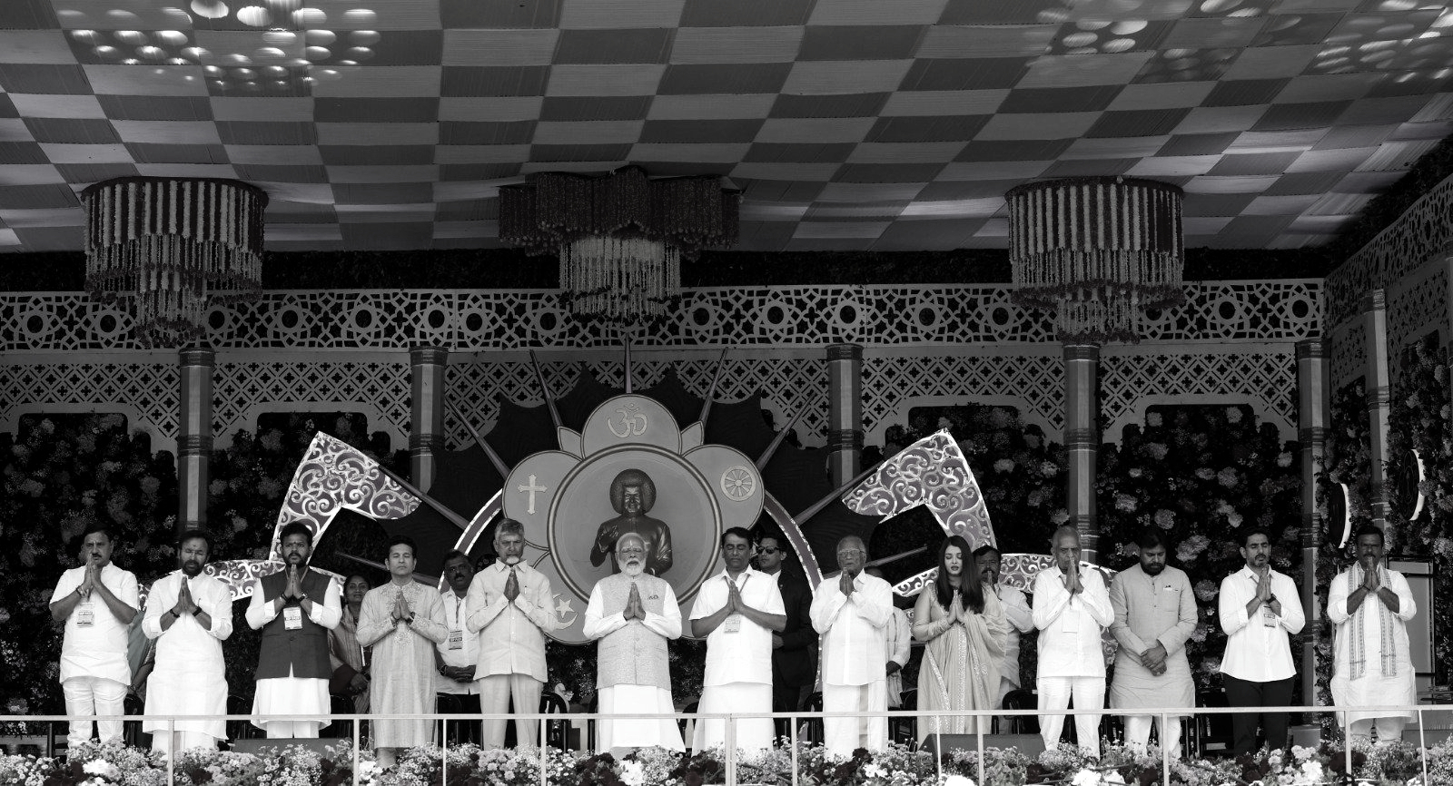 PM Modi Leads Tributes at Sri Sathya Sai Baba’s Centenary Celebrations in Puttaparthi
