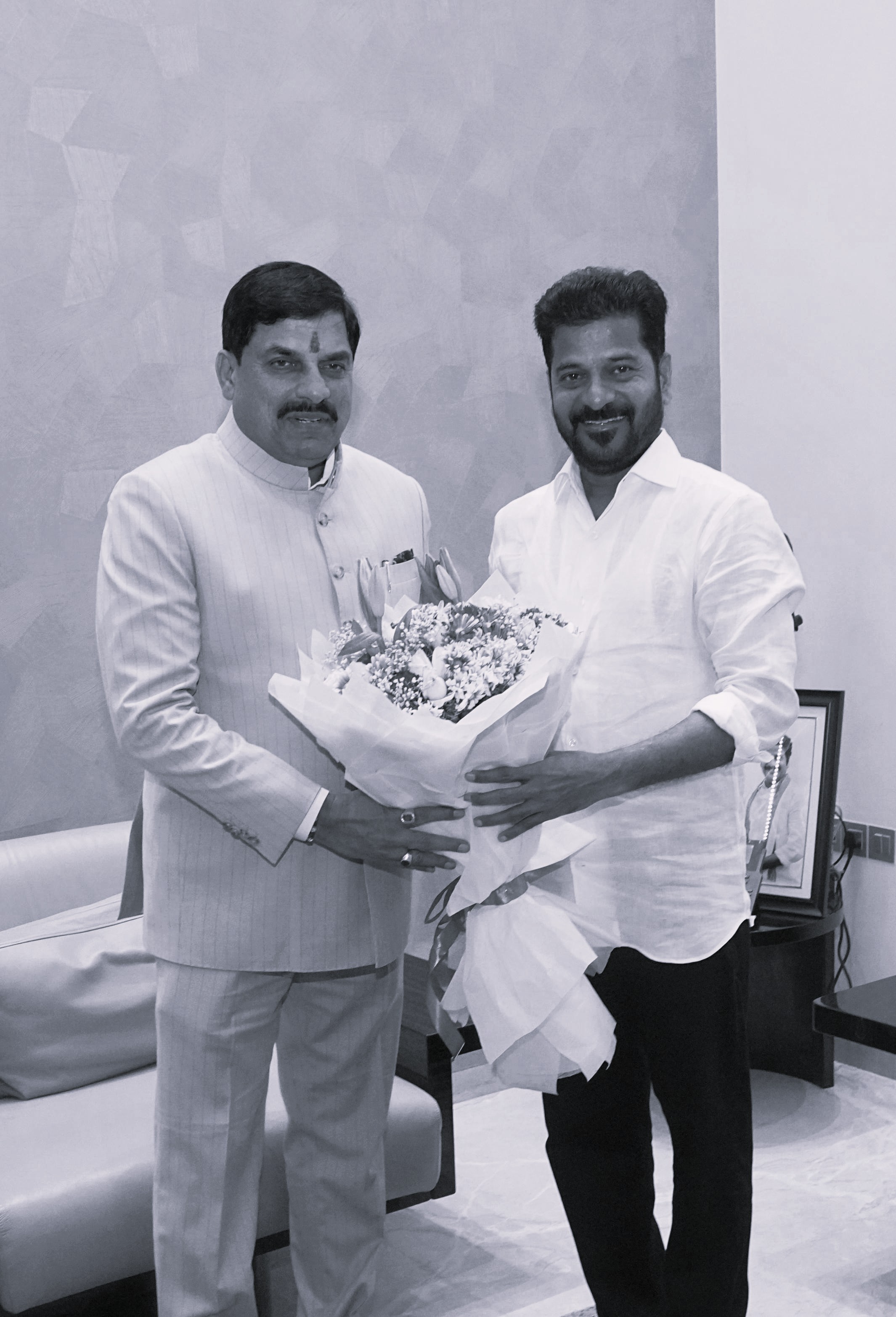 Telangana, Madhya Pradesh Chief Ministers Discuss Development and Youth Initiatives