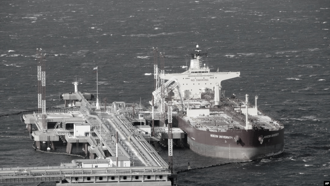 Indian banks consider financing non-sanctioned Russian oil trade