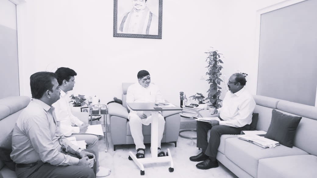 తెలంగాణ 2047 విజన్లో బీసీ సాధికారతకు చోటు కల్పించాలి: మంత్రి పొన్నం ప్రభాకర్