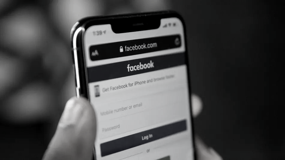 Facebook Update Brings New Interface, Personalized AI Tools