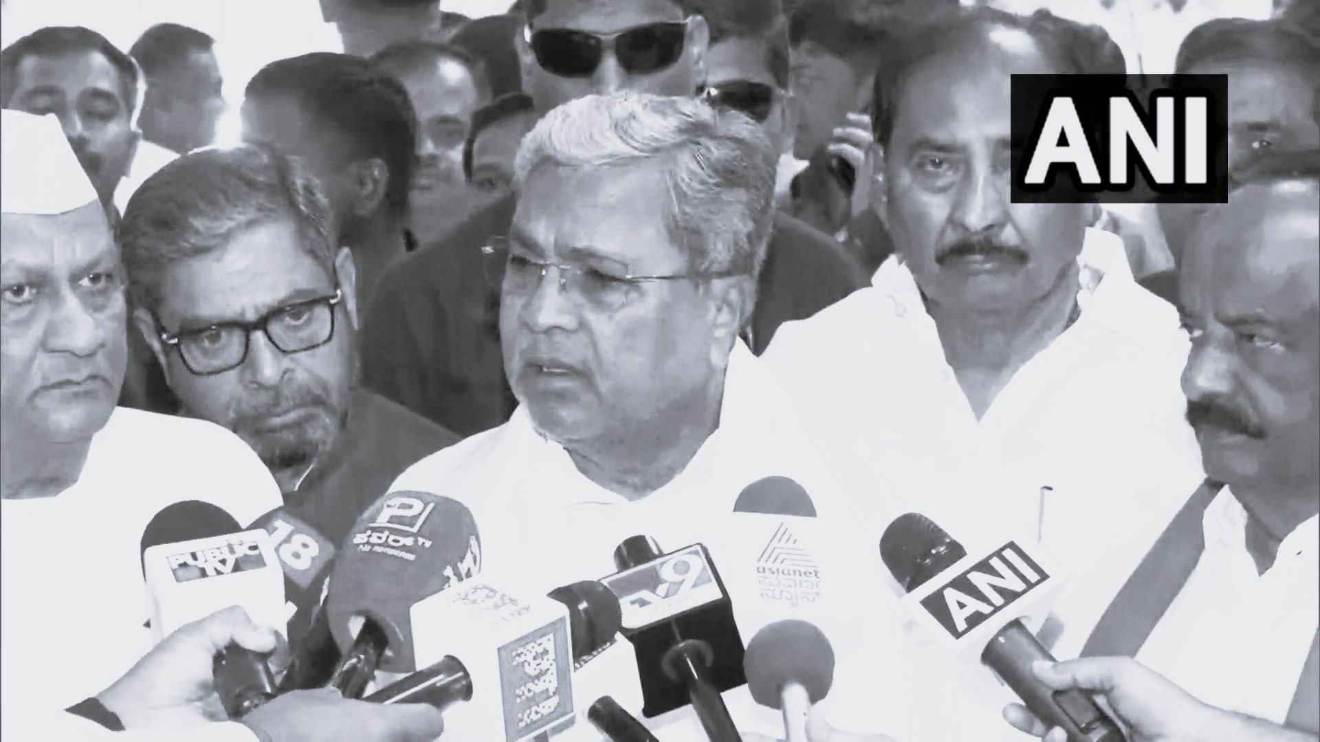 అధిష్టానం ఏం నిర్ణయిస్తే అదే జరుగుతుంది: సీఎం సిద్దరామయ్య