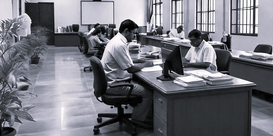 మహిళలు, ఎస్సీ, ఎస్టీ అధికారులకు కేంద్ర డిప్యూటేషన్లో ప్రాధాన్యం