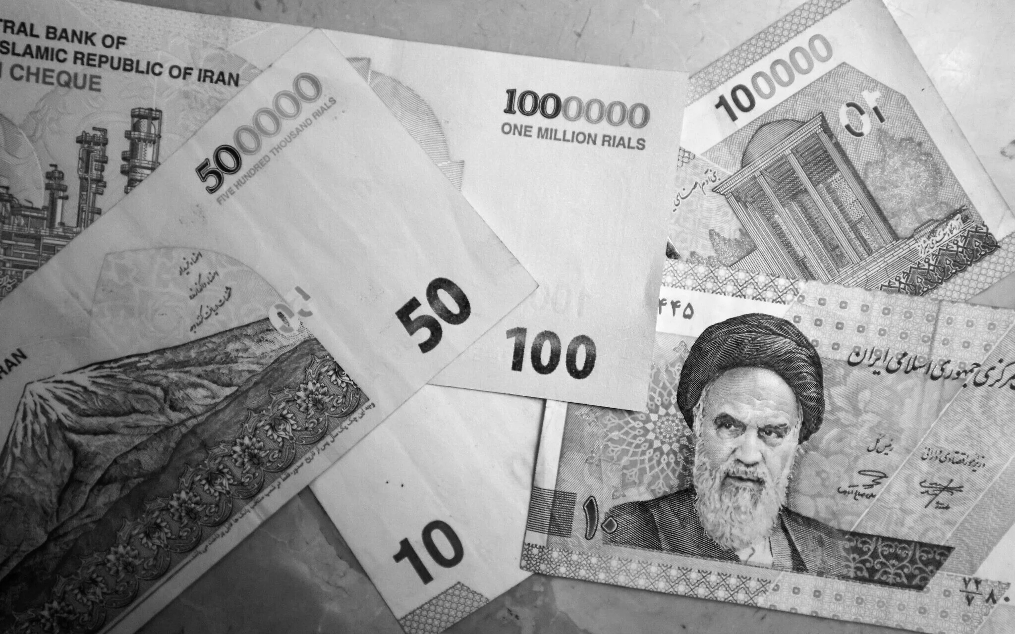 Iran’s rial plunges past 1.3M per USD, raising fears of soaring food and fuel costs