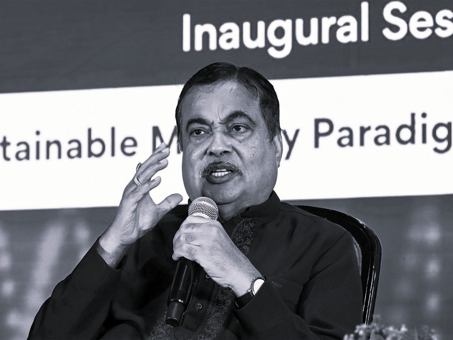 ఢిల్లీలో రెండు రోజులకే ఇన్ఫెక్షన్లు వస్తున్నాయి:నితిన్ గడ్కరీ