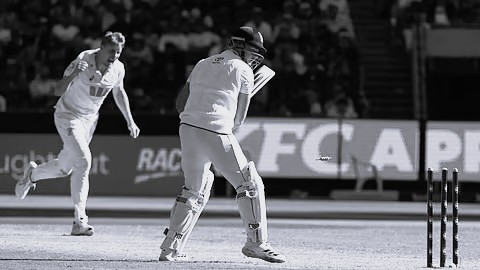 Bowlers dominate as 20 Wickets fall on opening day of fourth Ashes test