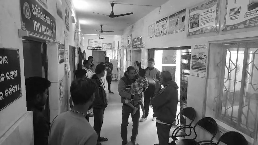 Five year old spends night in Odisha forest guarding dead father, unconscious mother