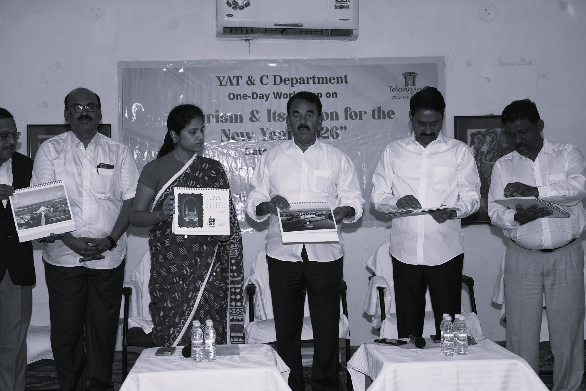తెలంగాణ పర్యాటక రంగంలో నూతన శకం: 'విజన్ 2026'తో గ్లోబల్ టూరిజం వైపు అడుగులు