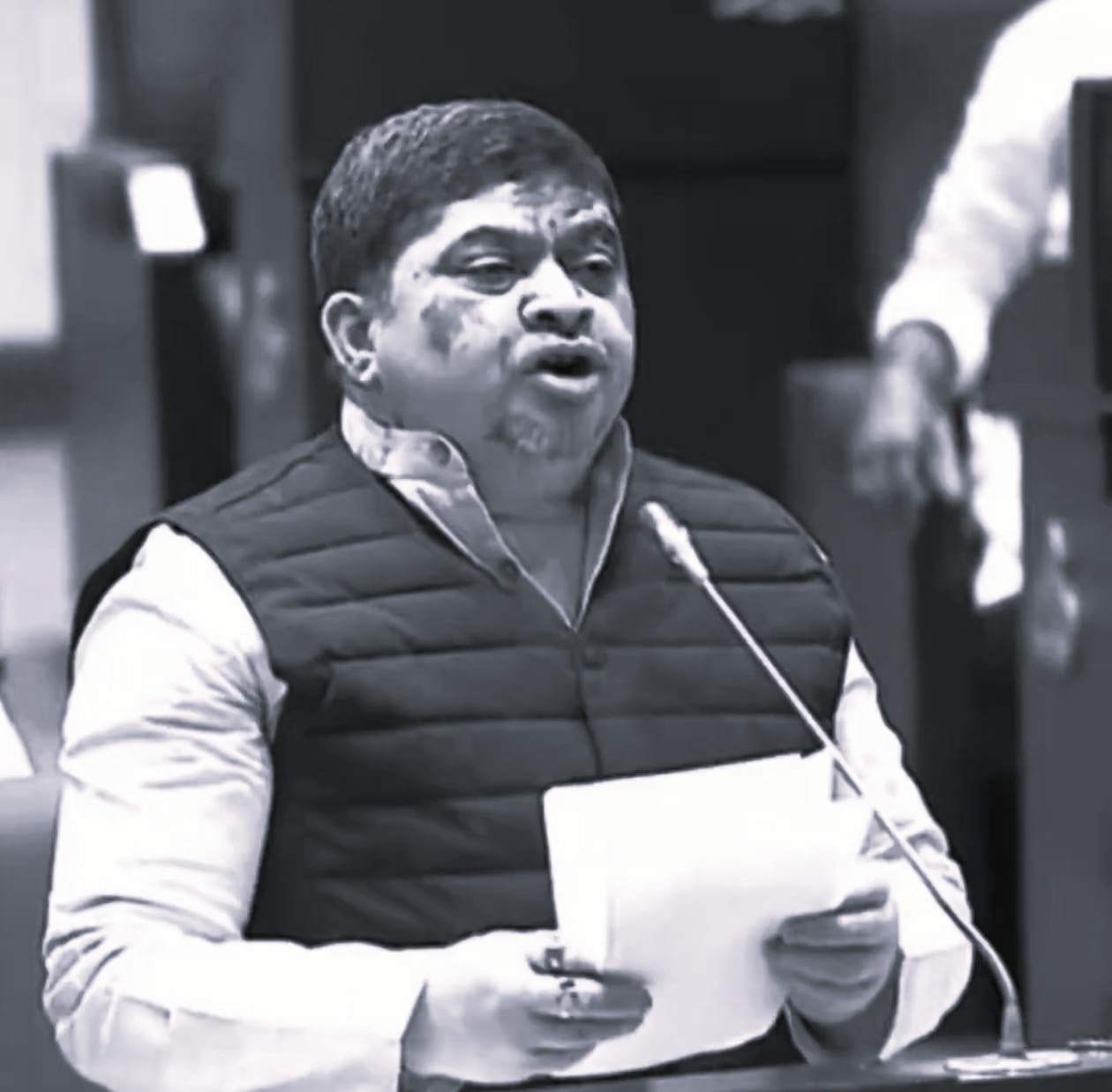 Telangana aims to become a model state for electric vehicle adoption: Minister Ponnam