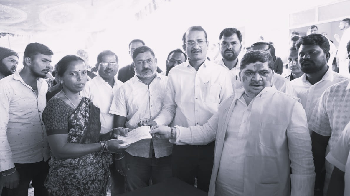 Ponnam Prabhakar Inspects Health Camps, Speeds Up Integrated School Construction