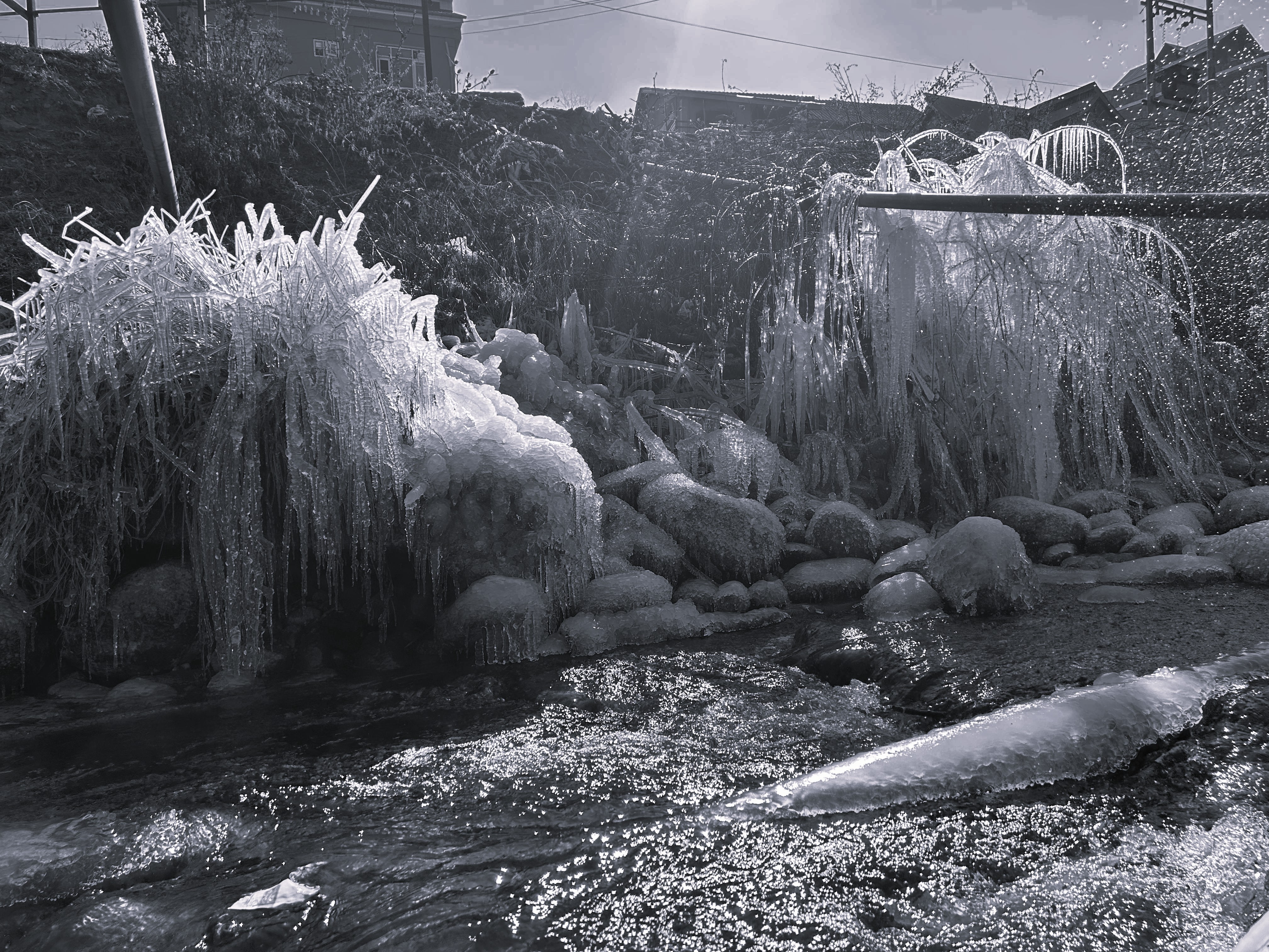 Cold intensifies in Kashmir as Shopian freezes at minus 8.2°C