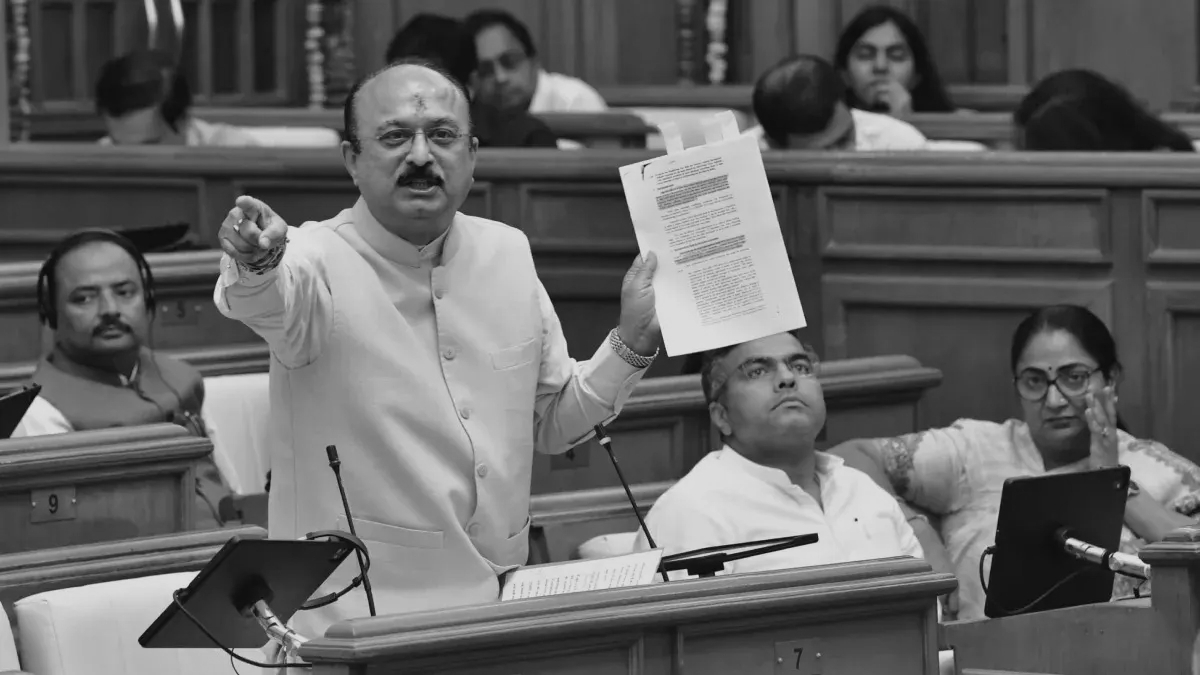 Delhi schools challenge fee law, SC flags mid-academic year implementation