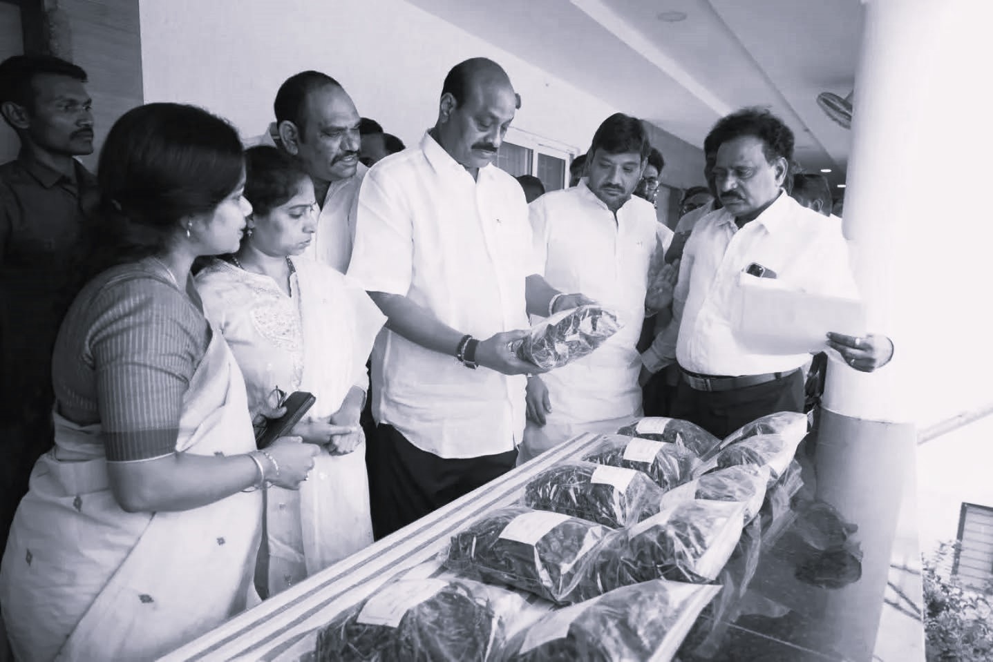 మిర్చి, పామాయిల్ ధరలు రికార్డు స్థాయిలో పెరిగాయి: మంత్రి అచ్చెన్నాయుడు