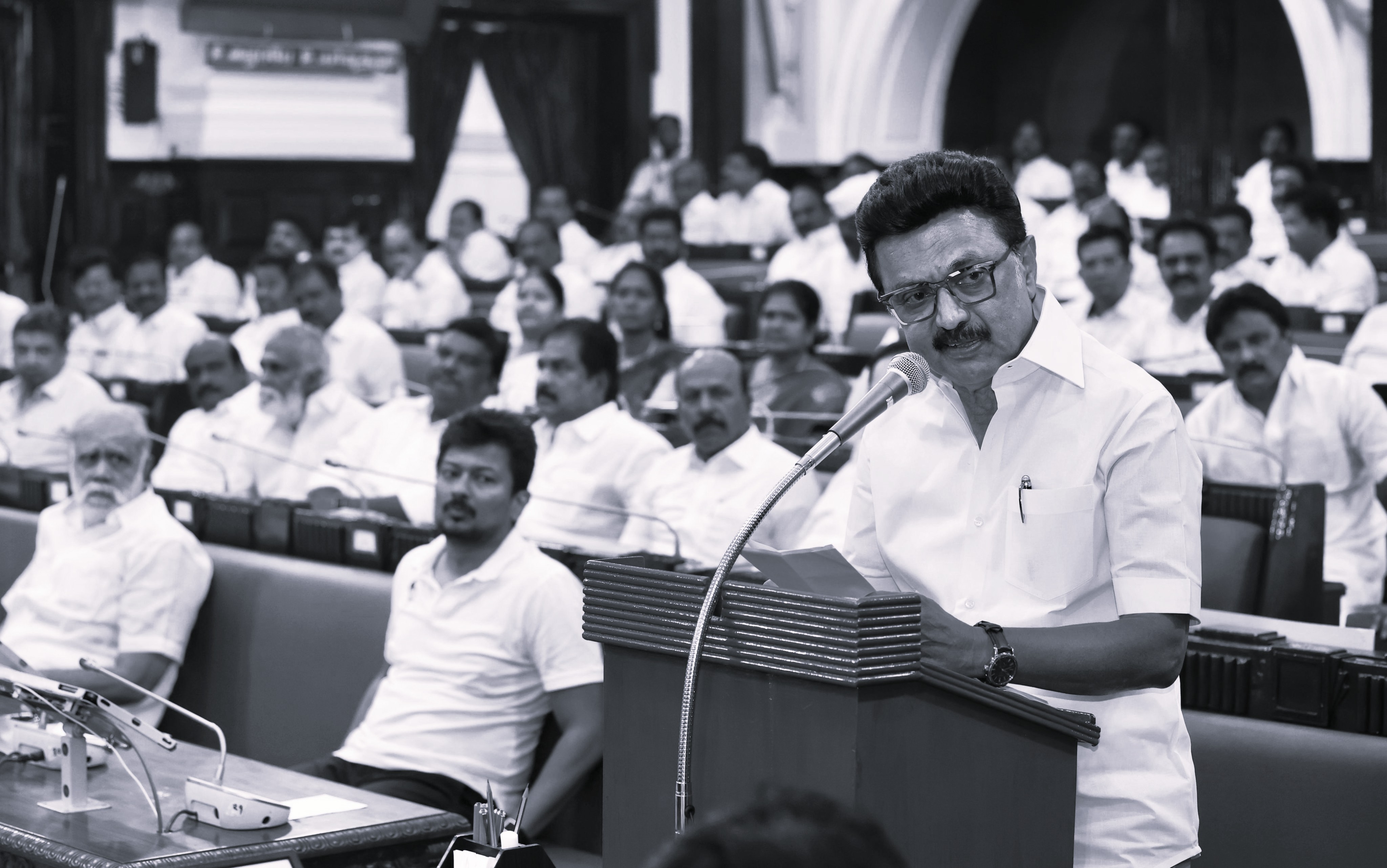 ప్రభుత్వానికి వ్యతిరేకంగా గవర్నర్ వ్యవహరిస్తున్నారు: సీఎం స్టాలిన్