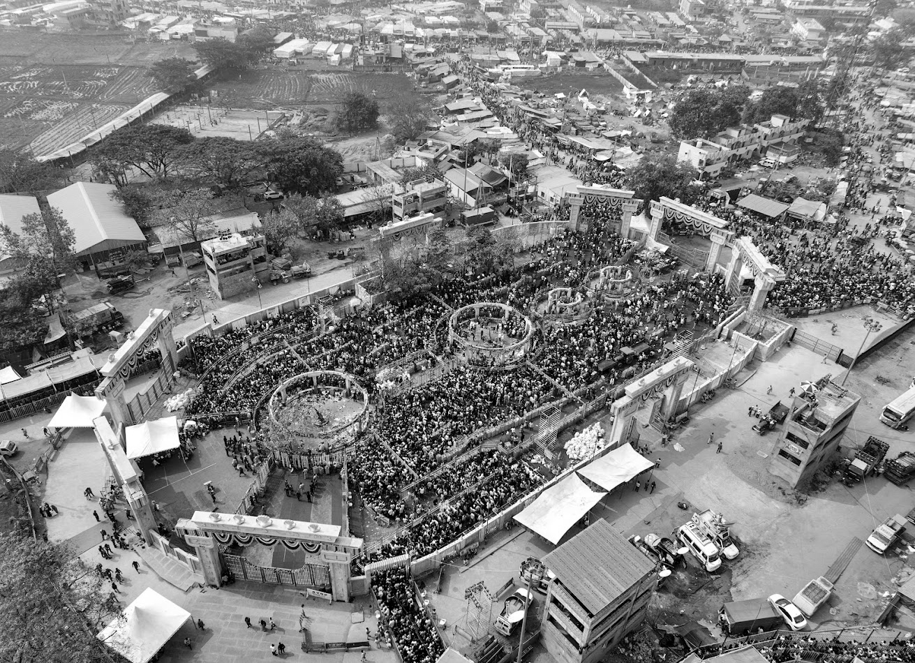 Medaram Turns Sea of Faith as Sammakka–Saralamma Maha Jatara Draws Unprecedented Rush