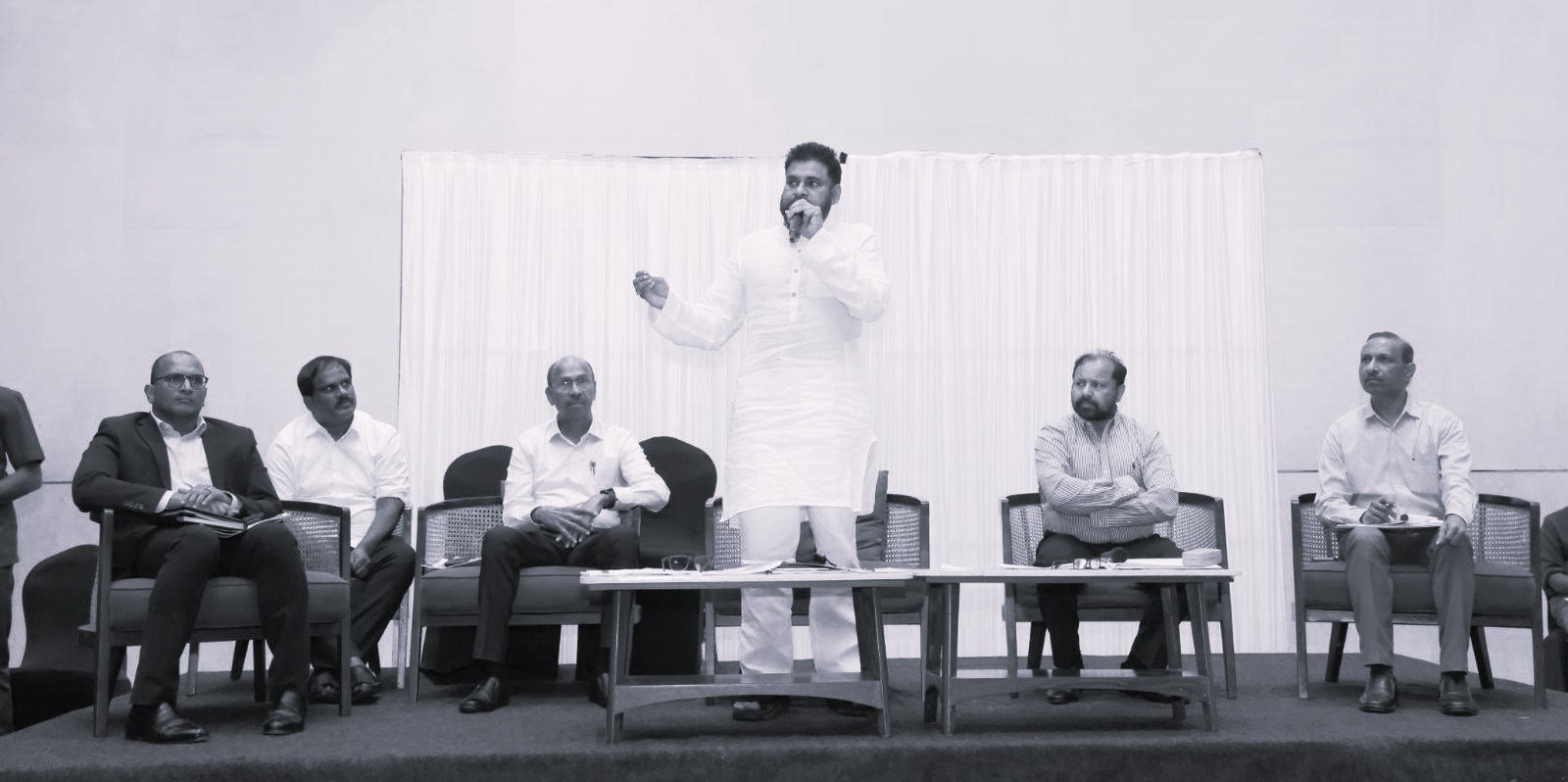 కాలుష్యాన్ని నివారించలేం…యంత్రించవచ్చు: డిప్యూటీ సీఎం