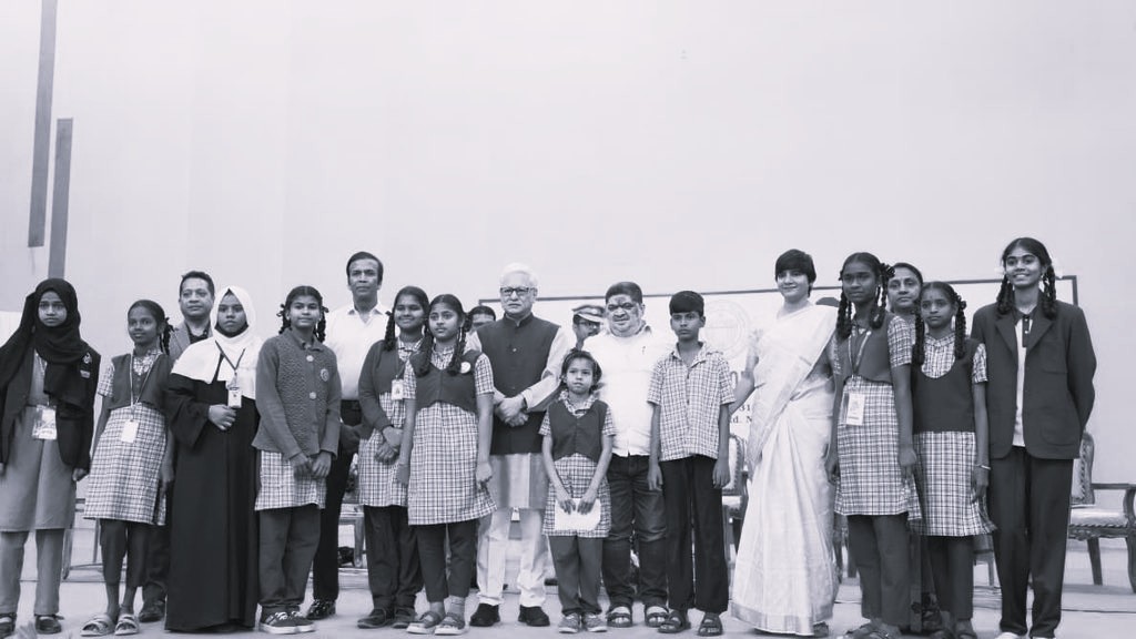 విద్యార్థులే భావి భారత నిర్మాతలు: గవర్నర్ జిష్ణు దేవ్ వర్మ