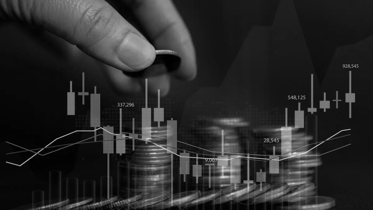 Markets End Flat as IT Crash Offsets Gains in Energy, Banks