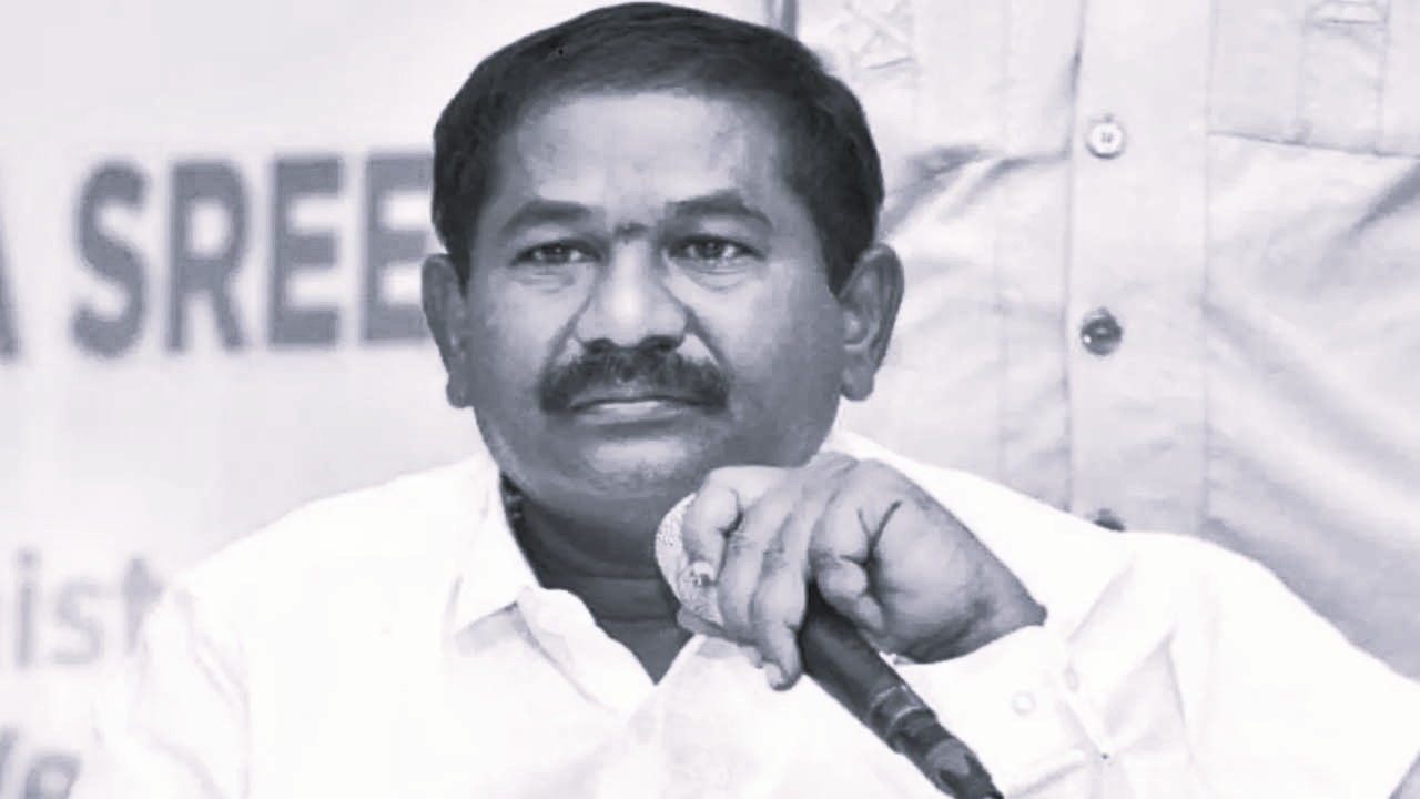 పది, ఇంటర్ పరీక్షల్లో 100% ఉత్తీర్ణతే లక్ష్యం: మంత్రి డోలా శ్రీ బాల వీరాంజనేయస్వామి