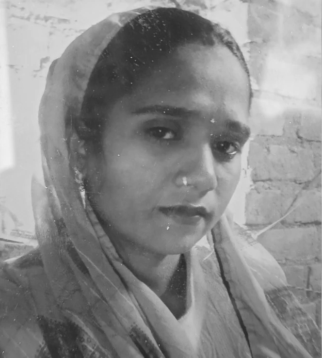UP woman dies filming hanging scene for social media reel