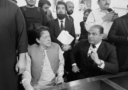 PTI lawyer dismisses health rumours about Imran Khan, submits report to Pakistan SC