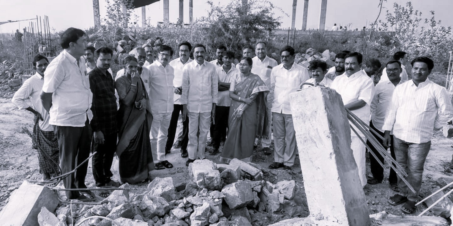 పేదల స్థలాలను స్వాధీనం చేసుకోవడం దుర్మార్గం: వైసీ పీ