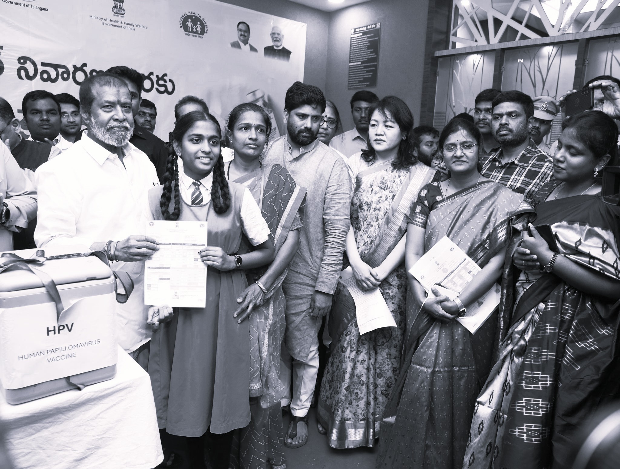 రెండు తెలుగు రాష్ట్రాల్లో ప్రారంభమైన హెచ్పీవీ వ్యాక్సినేషన్ డ్రైవ్
