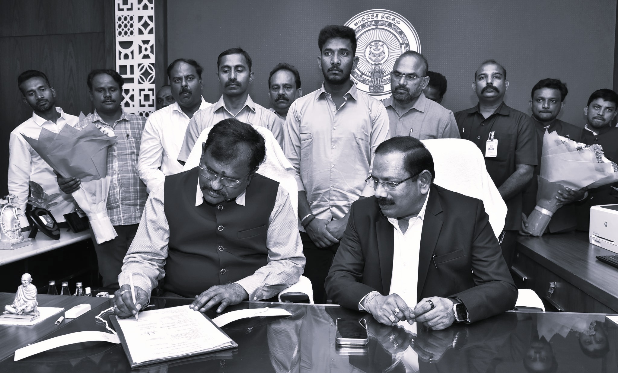 ఏపీ ప్రభుత్వ ప్రధాన కార్యదర్శిగా బాధ్యతలు స్వీకరించిన జి.సాయి ప్రసాద్