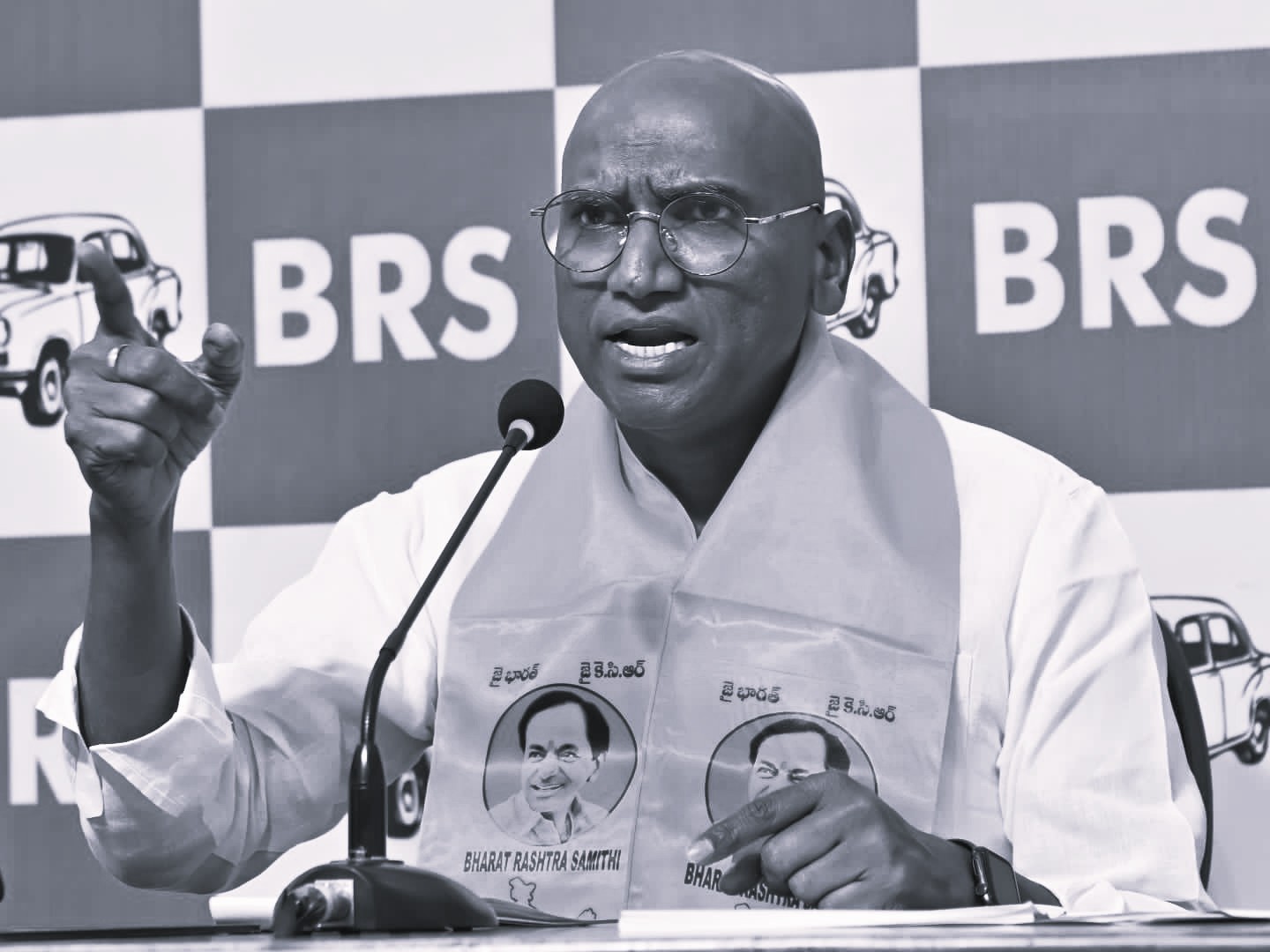 తెలంగాణ విద్యా కమిషన్ నివేదికపై ఆర్.ఎస్. ప్రవీణ్ కుమార్ విమర్శలు