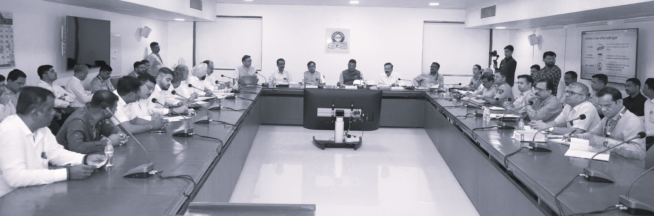 ప్రకటనలతో ఎంఎస్ఆర్టీసీకి రూ.250 కోట్ల ఆదాయం తీసుకురావాలి