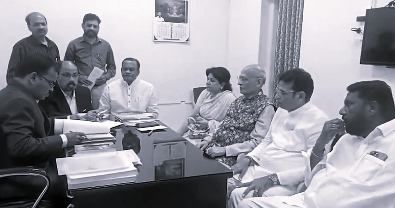 Congress Fields Abhishek Singhvi, Vem Narender Reddy for Telangana Rajya Sabha Seats