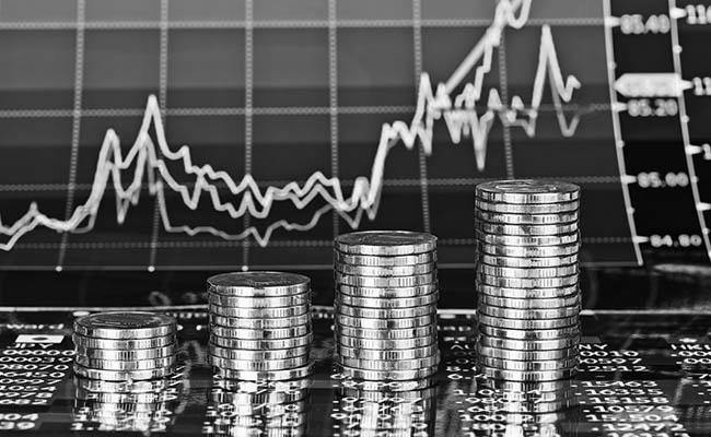 India’s forex reserves soar to record USD 728.49 billion on strong gold gains
