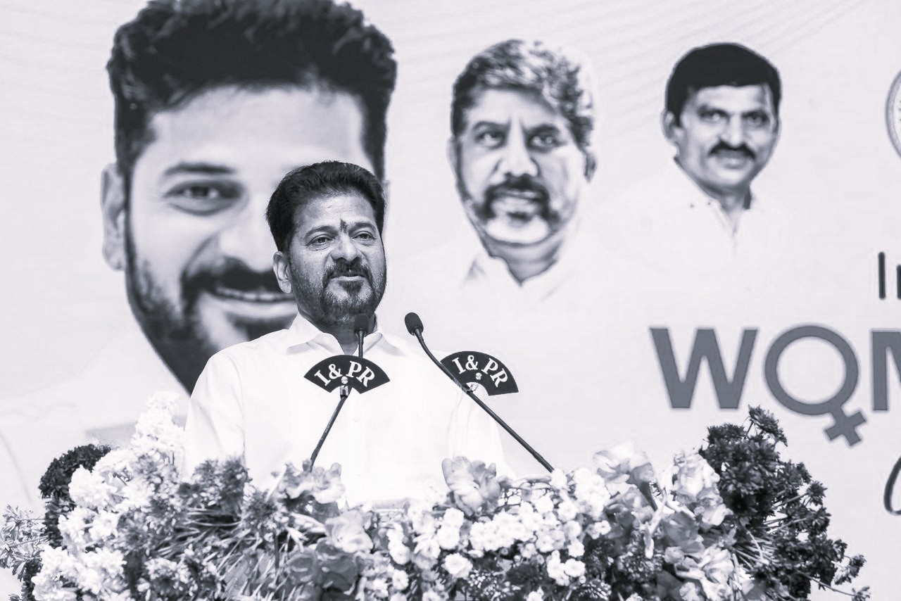 త్వరలో విద్యార్థినులకు ఈవీ స్కూటీలు ఇవ్వాలనుకుంటున్నాం: సీఎం రేవంత్ రెడ్డి