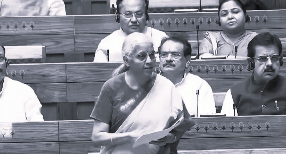 లోక్సభలో అదనపు గ్రాంట్లకు ఆమోదం - ఎల్పీజీ సంక్షోభంపై రాజకీయ వాగ్వాదం