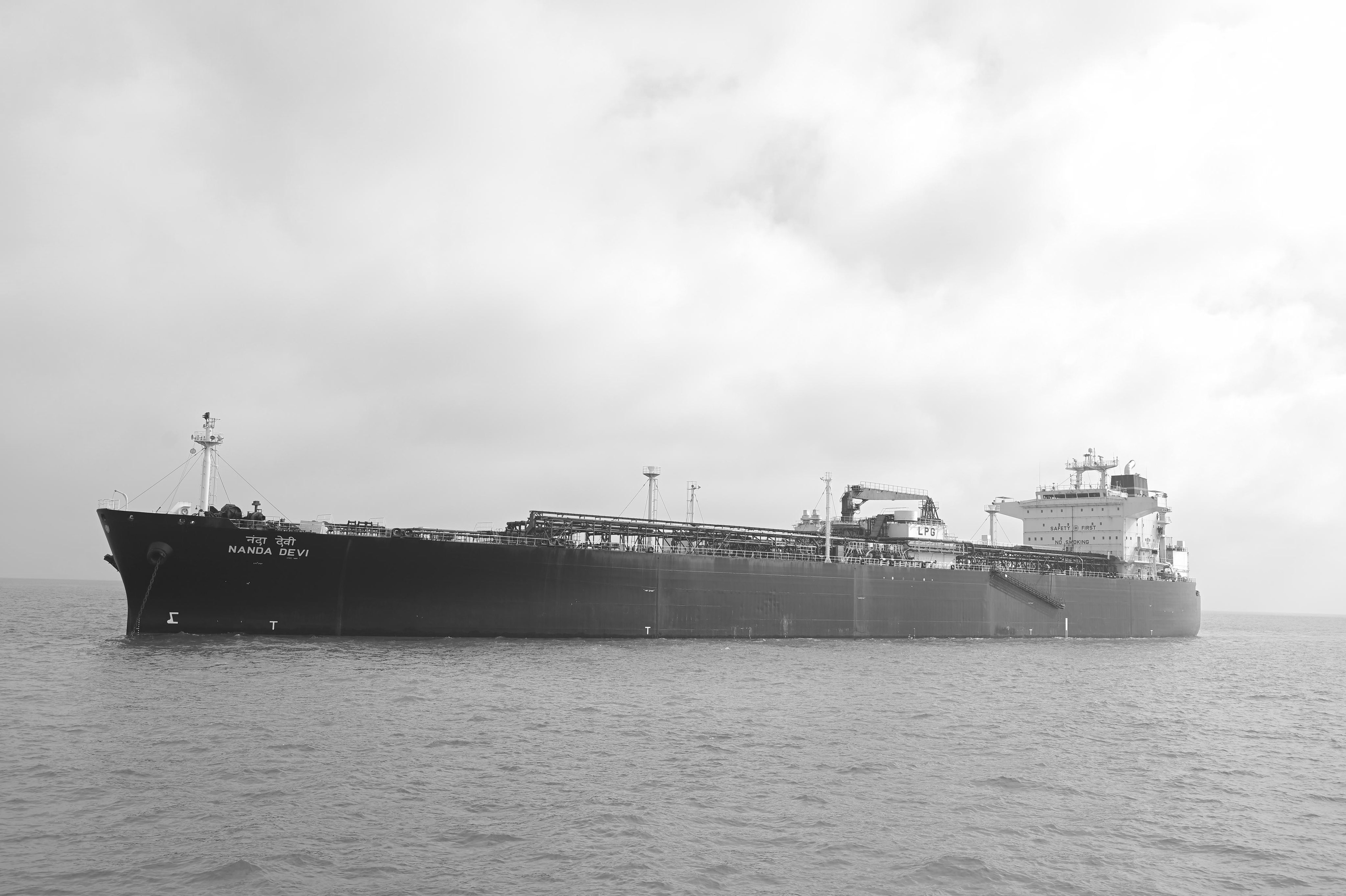 MT Nanda Devi Delivers 46,500 Tonnes of LPG Near Vadinar Port