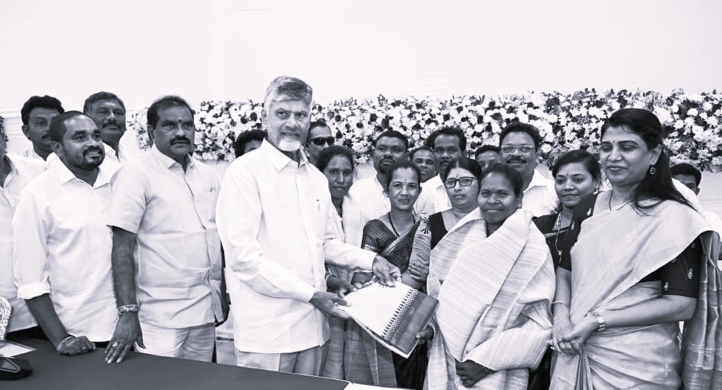 పోలవరం నిర్వాసితులకు రూ.226 కోట్ల పునరావాస ప్యాకేజీ